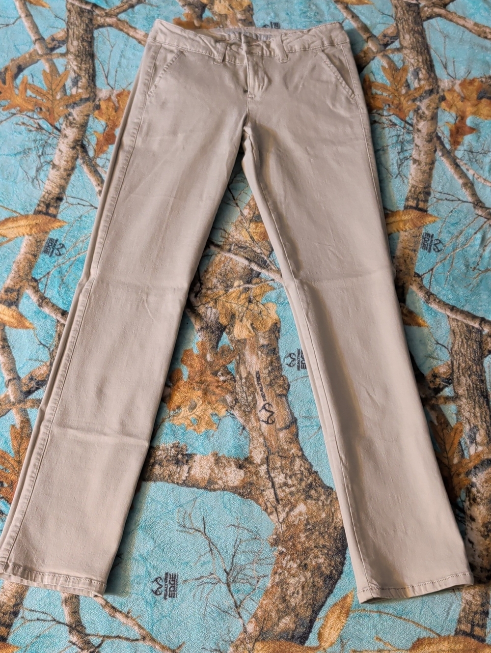 Celebrity Pink Straight-Leg Jeans in Light Taupe